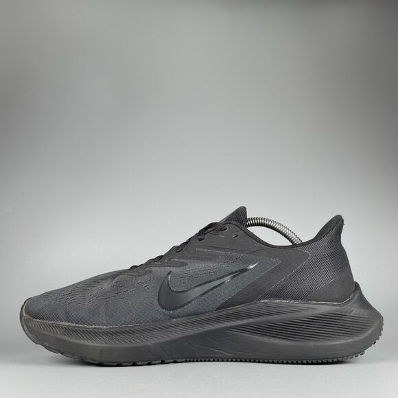 Nike Air Zoom Winflo 7 Men\'s Size 10 Triple Black Running Walking Shoes Sneakers main image 8